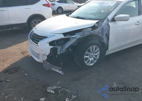 2015 Nissan Altima 2.5 S from USA, damaged, VIN 1N4AL3AP5FN328444